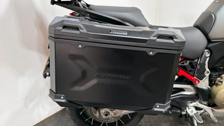 Ducati Multistrada V4 S Grey Essential (20MY)